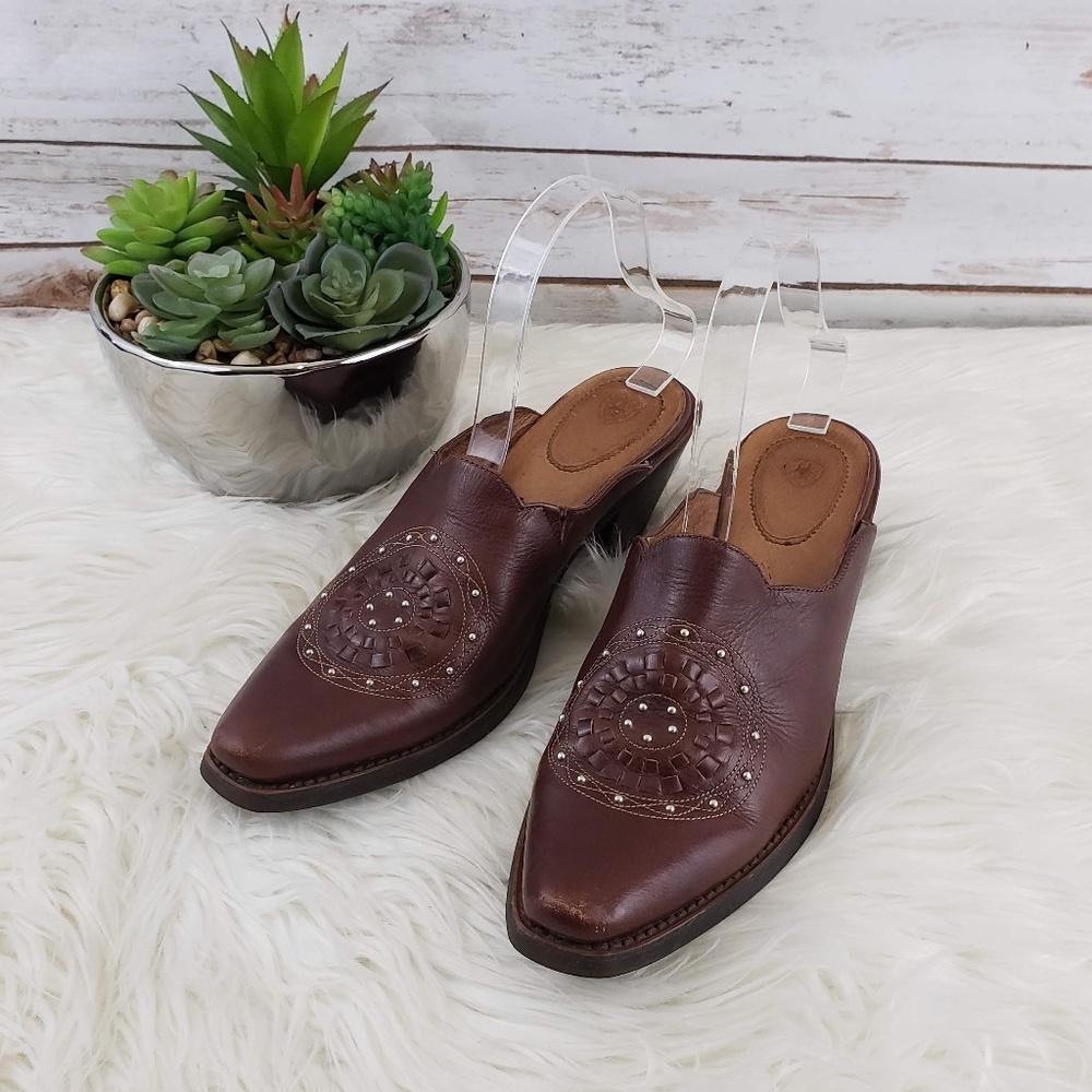 Ariat Genuine Leather Heeled Slip-On's Size 7.5